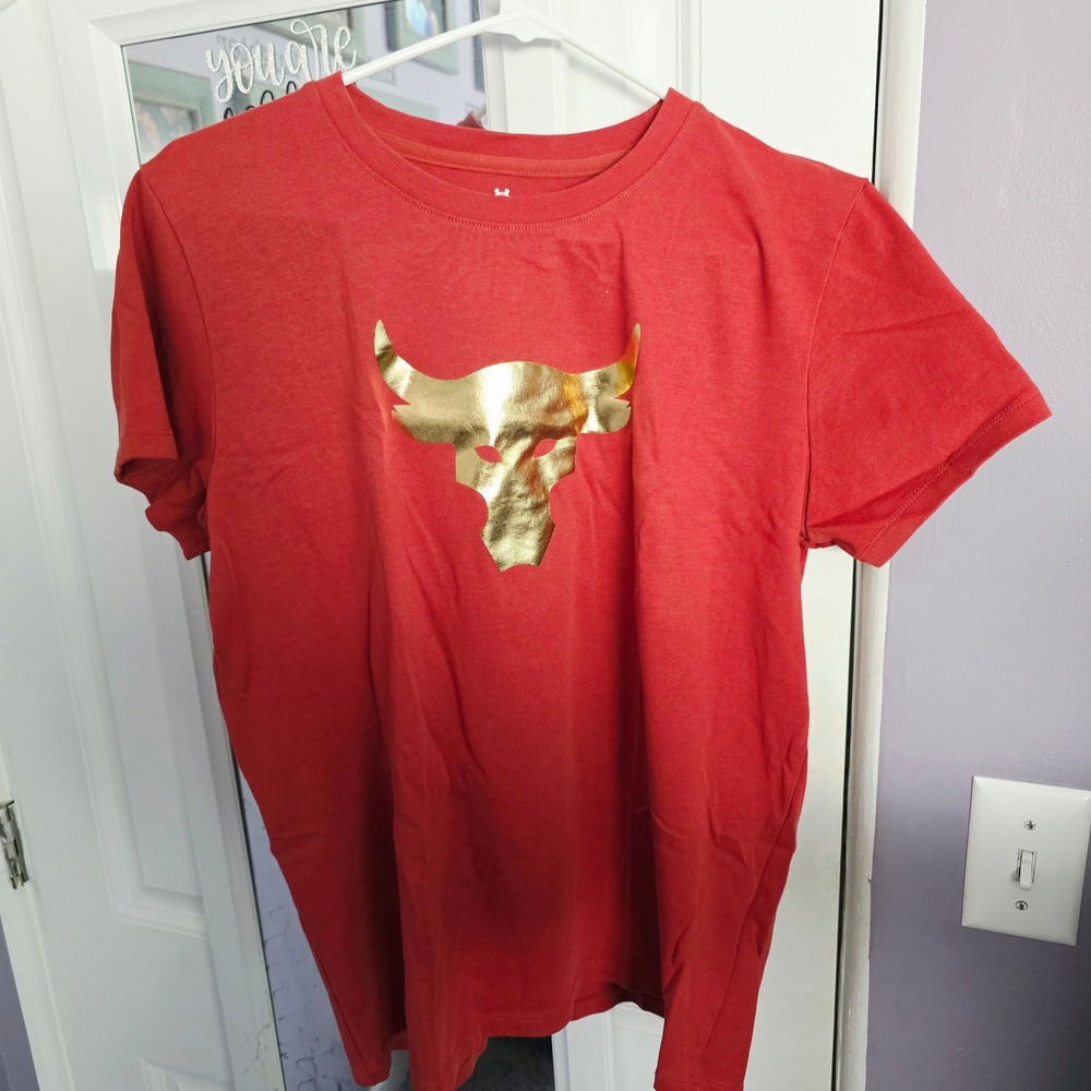 Under Armour Project Rock Brahma Bull Graphic Tee Red Gold Metallic Large